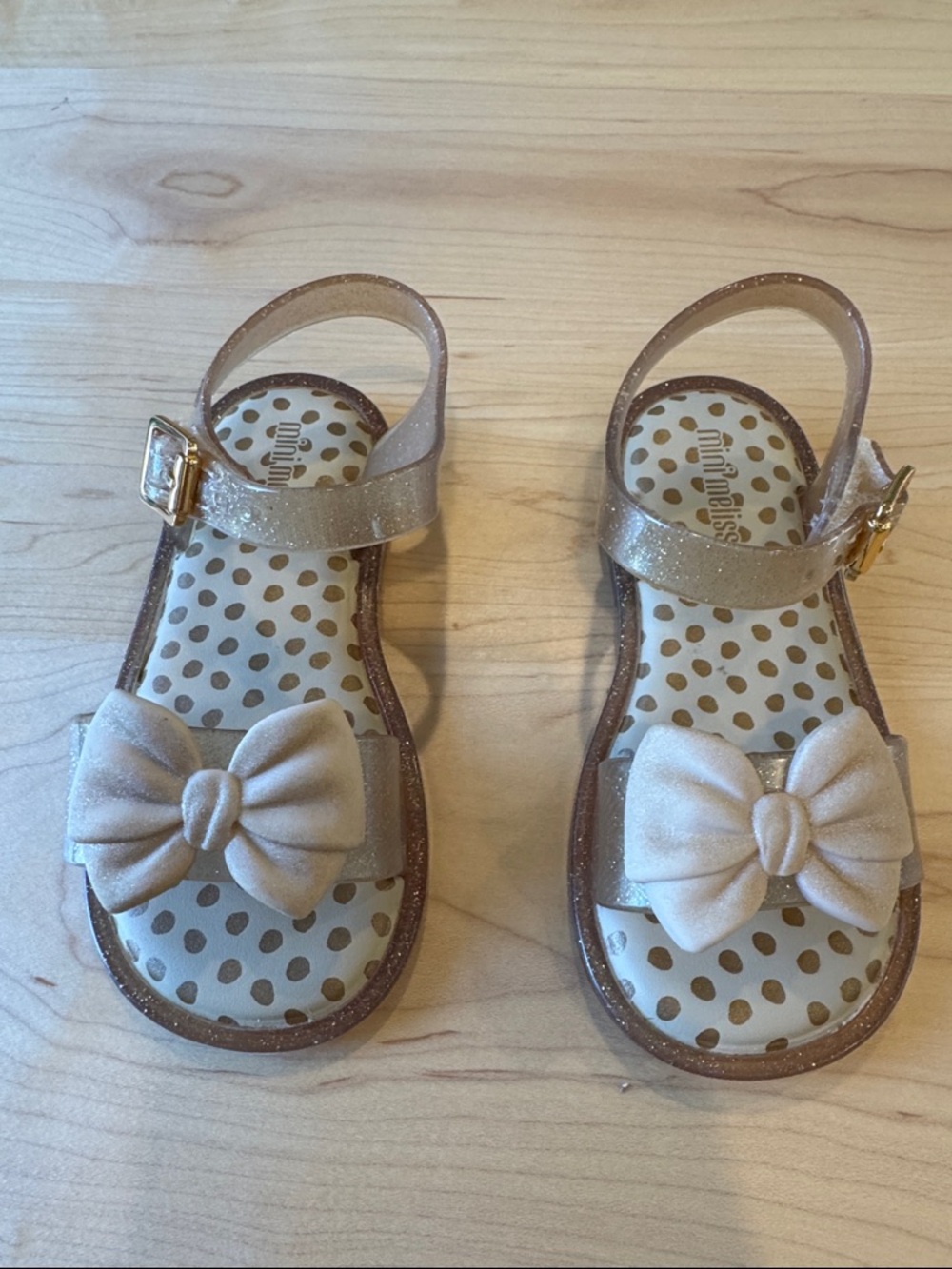 Mini Melissa Jelly Sandal in Toddler size 8 Tan Sparkle with Bow
